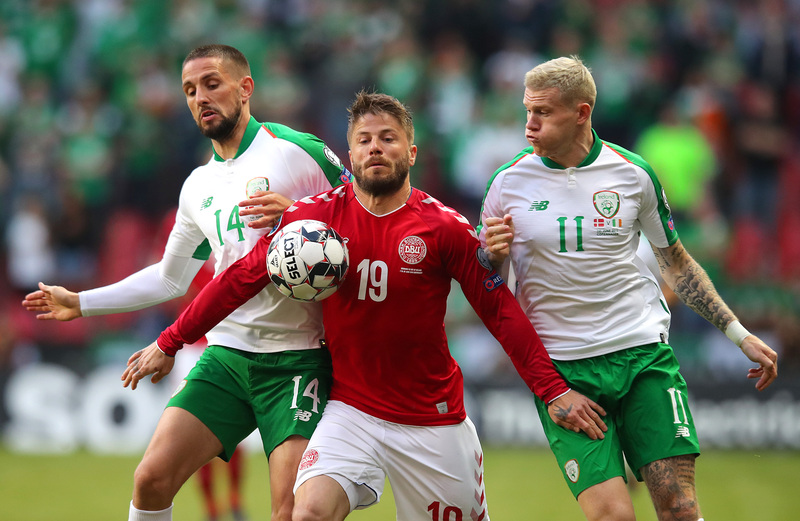 Фото с матча Дания 1:1 Ирландия