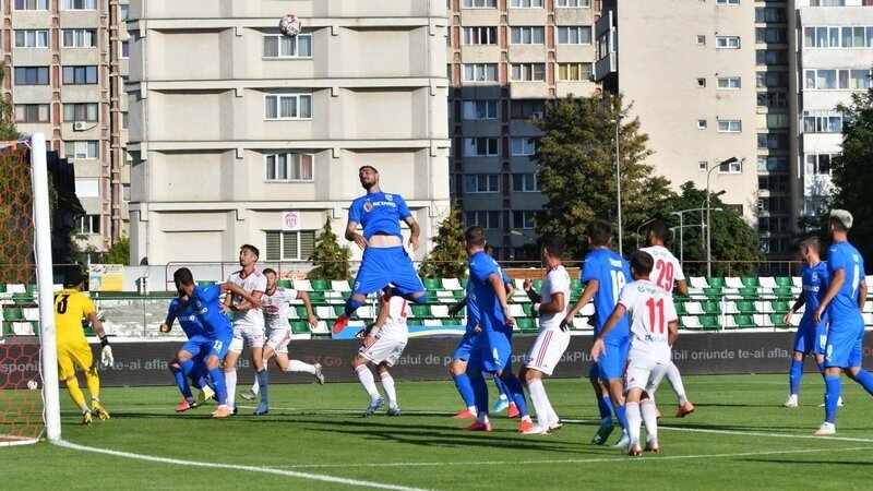 Локомотив Тбилиси — Университатя Крайова